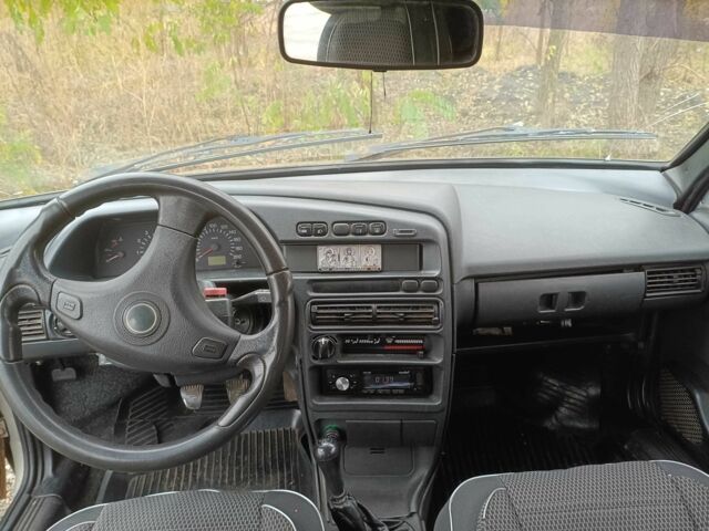 Серый ВАЗ 21099, объемом двигателя 1.6 л и пробегом 280 тыс. км за 2000 $, фото 6 на Automoto.ua