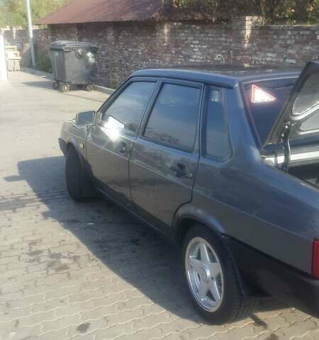 Сірий ВАЗ 21099, об'ємом двигуна 1.6 л та пробігом 137 тис. км за 2700 $, фото 2 на Automoto.ua