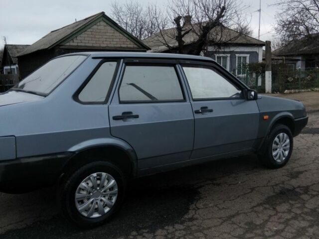 Серый ВАЗ 21099, объемом двигателя 1.6 л и пробегом 91 тыс. км за 2350 $, фото 2 на Automoto.ua