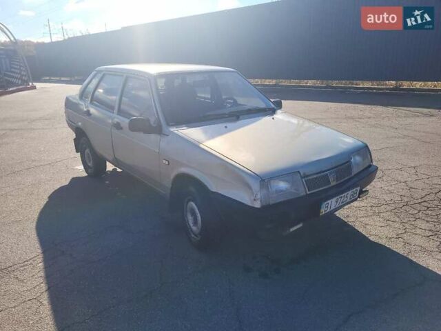 Сірий ВАЗ 21099, об'ємом двигуна 1.6 л та пробігом 261 тис. км за 1500 $, фото 6 на Automoto.ua