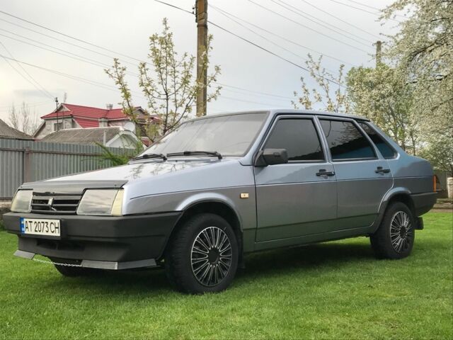 Серый ВАЗ 21099, объемом двигателя 1.6 л и пробегом 260 тыс. км за 1900 $, фото 1 на Automoto.ua