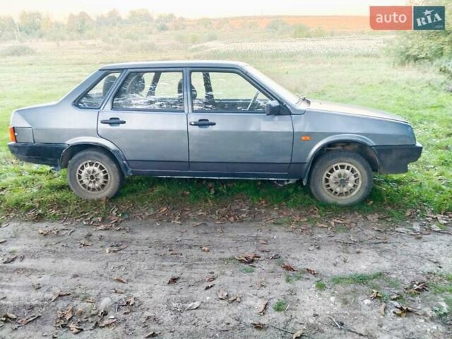 Серый ВАЗ 21099, объемом двигателя 1.6 л и пробегом 210 тыс. км за 1100 $, фото 3 на Automoto.ua