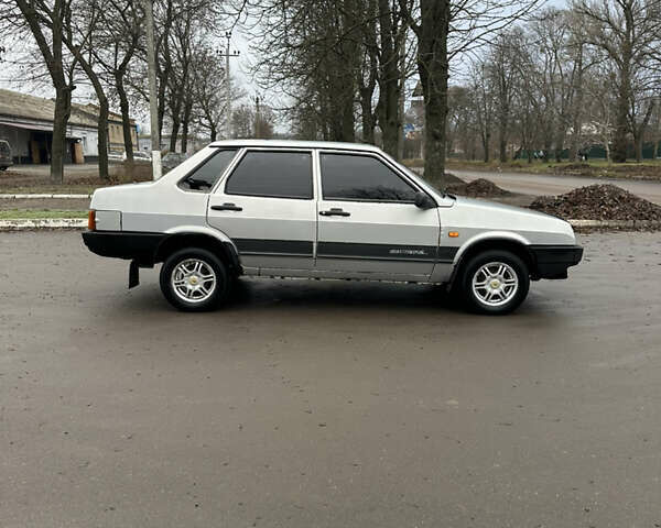 Сірий ВАЗ 21099, об'ємом двигуна 1.6 л та пробігом 158 тис. км за 2200 $, фото 6 на Automoto.ua