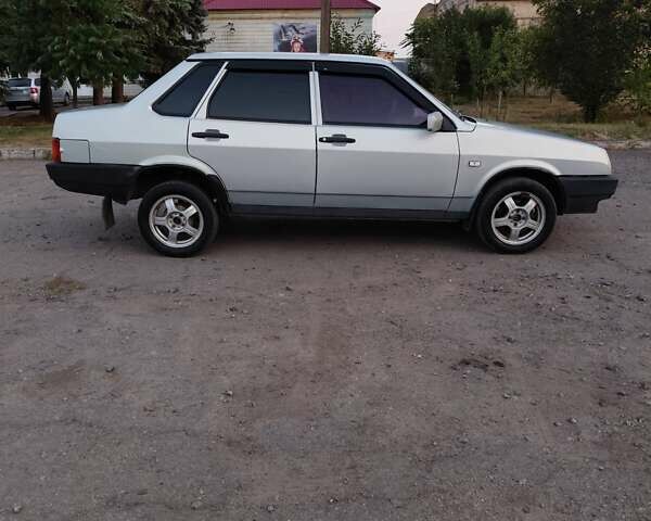 Сірий ВАЗ 21099, об'ємом двигуна 1.6 л та пробігом 205 тис. км за 2200 $, фото 10 на Automoto.ua