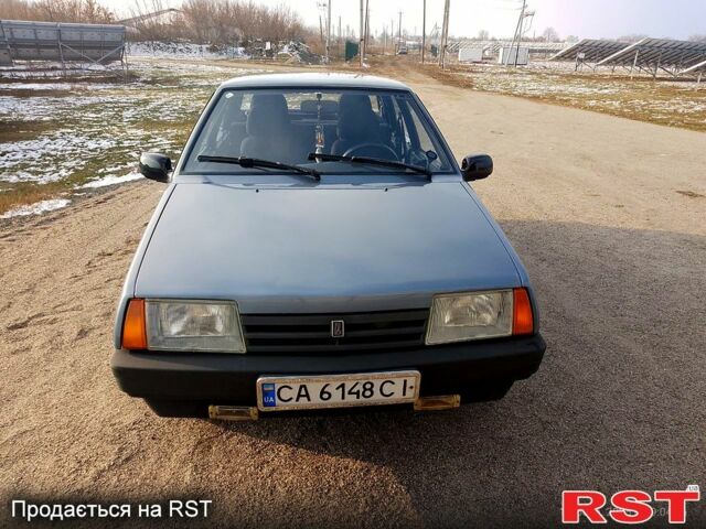 Серый ВАЗ 21099, объемом двигателя 1.6 л и пробегом 65 тыс. км за 3000 $, фото 2 на Automoto.ua
