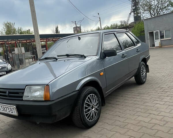 Серый ВАЗ 21099, объемом двигателя 1.6 л и пробегом 210 тыс. км за 2650 $, фото 1 на Automoto.ua