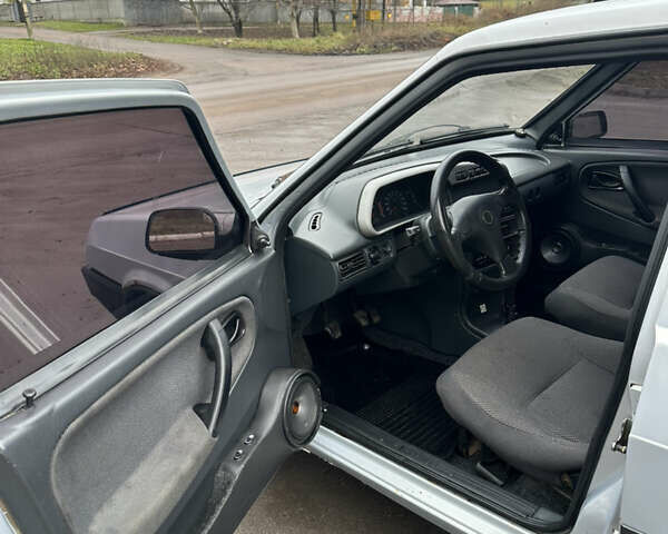 Сірий ВАЗ 21099, об'ємом двигуна 1.6 л та пробігом 158 тис. км за 2200 $, фото 4 на Automoto.ua