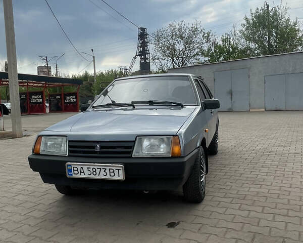 Серый ВАЗ 21099, объемом двигателя 1.6 л и пробегом 210 тыс. км за 2650 $, фото 2 на Automoto.ua