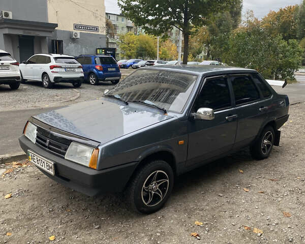 Серый ВАЗ 21099, объемом двигателя 1.6 л и пробегом 22 тыс. км за 3700 $, фото 2 на Automoto.ua