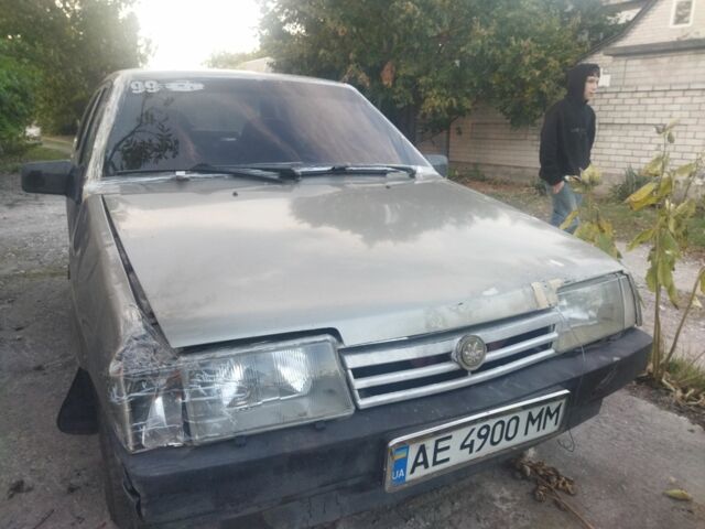 Серый ВАЗ 21099, объемом двигателя 1.5 л и пробегом 780 тыс. км за 400 $, фото 11 на Automoto.ua