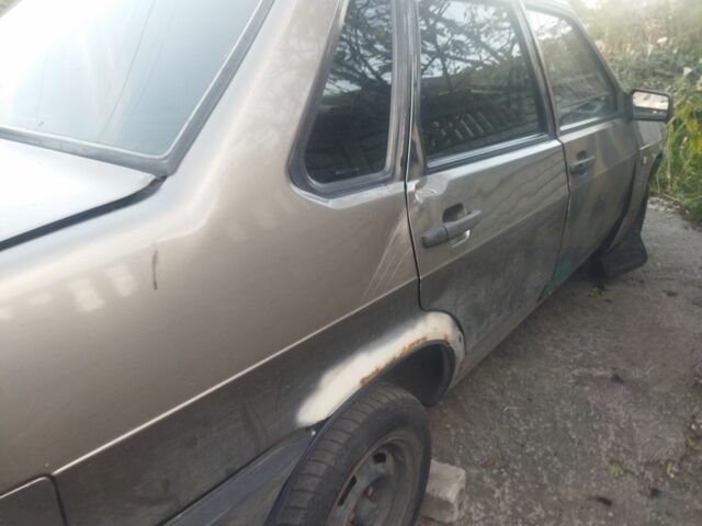 Серый ВАЗ 21099, объемом двигателя 1.5 л и пробегом 780 тыс. км за 400 $, фото 4 на Automoto.ua