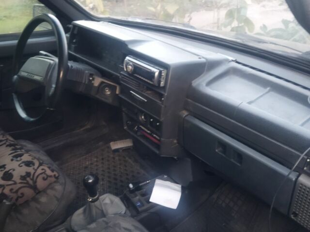 Серый ВАЗ 21099, объемом двигателя 1.5 л и пробегом 780 тыс. км за 400 $, фото 2 на Automoto.ua