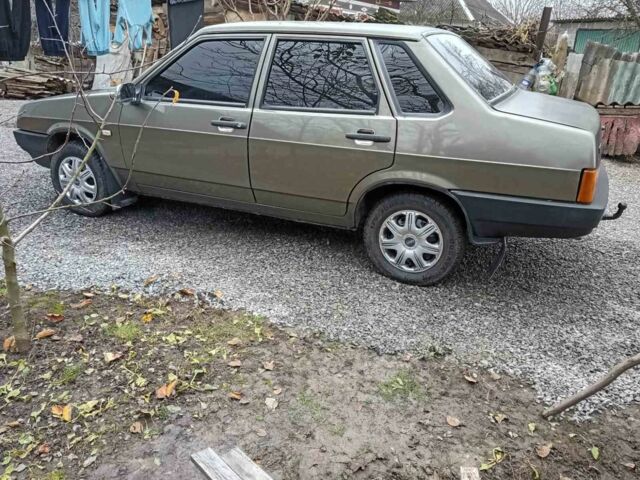 Серый ВАЗ 21099, объемом двигателя 1.5 л и пробегом 130 тыс. км за 1650 $, фото 6 на Automoto.ua