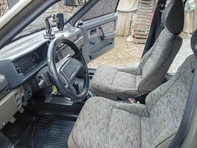 Серый ВАЗ 21099, объемом двигателя 1.5 л и пробегом 130 тыс. км за 1650 $, фото 4 на Automoto.ua