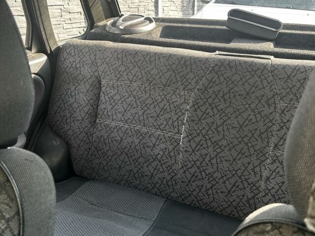 Серый ВАЗ 21099, объемом двигателя 1.5 л и пробегом 195 тыс. км за 2136 $, фото 5 на Automoto.ua