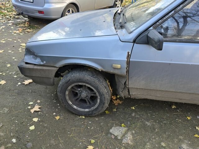 Серый ВАЗ 21099, объемом двигателя 1.6 л и пробегом 230 тыс. км за 550 $, фото 4 на Automoto.ua