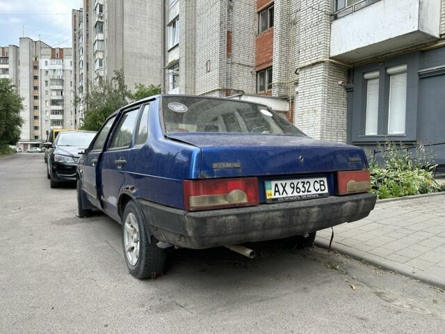 Синий ВАЗ 21099, объемом двигателя 1.5 л и пробегом 25 тыс. км за 500 $, фото 2 на Automoto.ua