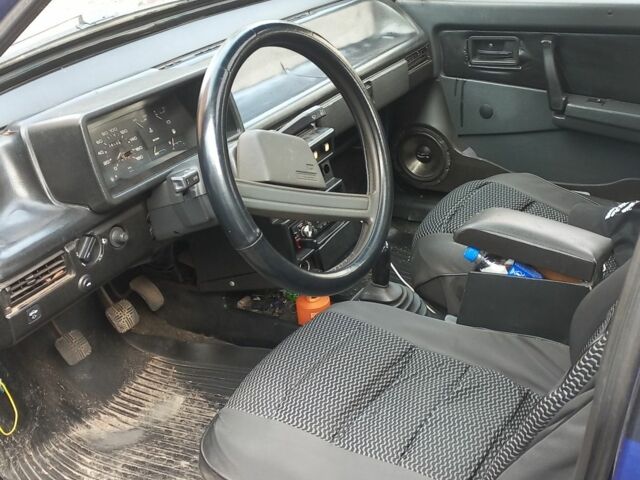 Синій ВАЗ 21099, об'ємом двигуна 1.5 л та пробігом 1 тис. км за 1097 $, фото 2 на Automoto.ua