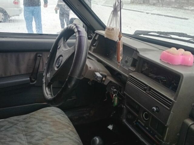 Синий ВАЗ 21099, объемом двигателя 1.5 л и пробегом 134 тыс. км за 800 $, фото 6 на Automoto.ua