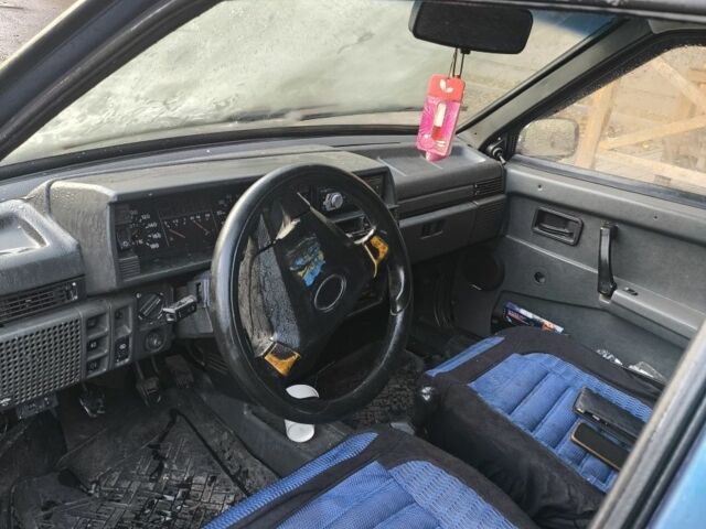 Синий ВАЗ 21099, объемом двигателя 1.5 л и пробегом 150 тыс. км за 1000 $, фото 2 на Automoto.ua