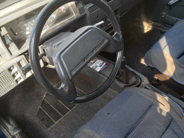 Синий ВАЗ 21099, объемом двигателя 1.5 л и пробегом 245 тыс. км за 950 $, фото 3 на Automoto.ua