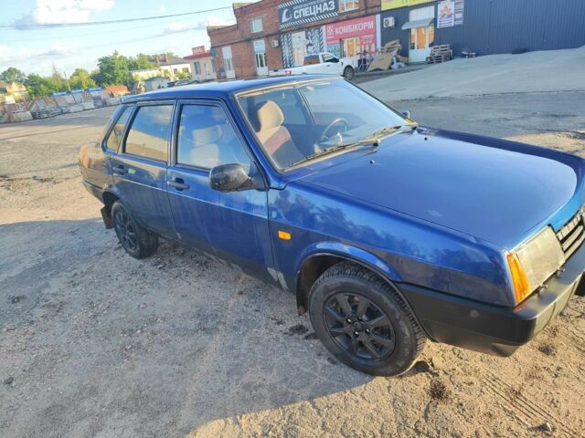 Синий ВАЗ 21099, объемом двигателя 1.5 л и пробегом 150 тыс. км за 1400 $, фото 1 на Automoto.ua