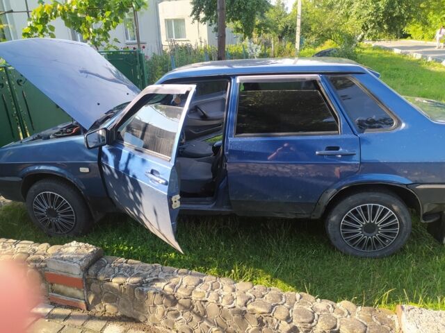 Синий ВАЗ 21099, объемом двигателя 1.6 л и пробегом 203 тыс. км за 1500 $, фото 2 на Automoto.ua