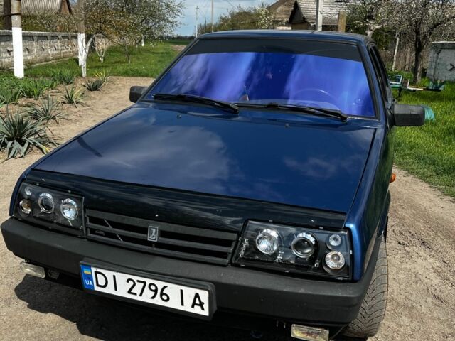 Синий ВАЗ 21099, объемом двигателя 1.6 л и пробегом 210 тыс. км за 2000 $, фото 1 на Automoto.ua