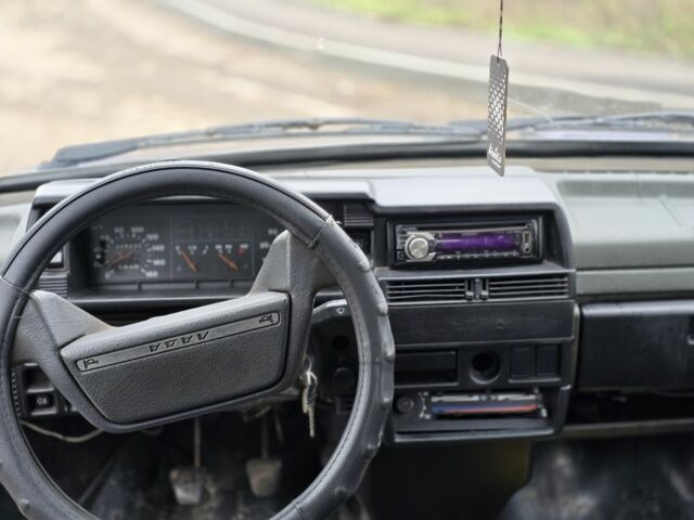 Синий ВАЗ 21099, объемом двигателя 1.5 л и пробегом 200 тыс. км за 650 $, фото 7 на Automoto.ua