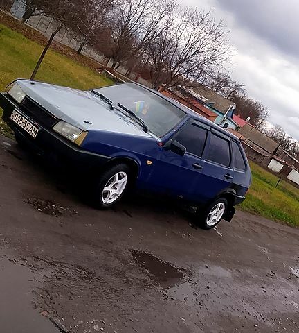 Синий ВАЗ 21099, объемом двигателя 1.5 л и пробегом 82 тыс. км за 600 $, фото 1 на Automoto.ua