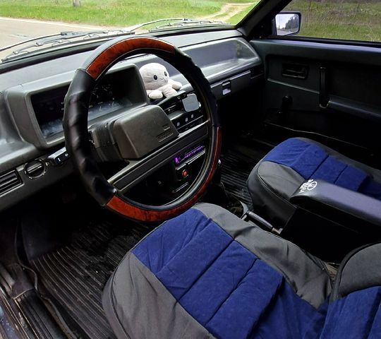 Синій ВАЗ 21099, об'ємом двигуна 1.5 л та пробігом 188 тис. км за 1200 $, фото 3 на Automoto.ua