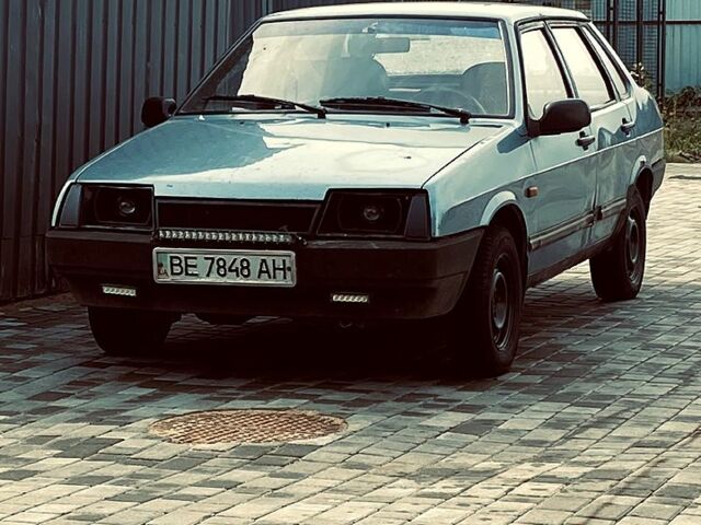 Синий ВАЗ 21099, объемом двигателя 1.5 л и пробегом 95 тыс. км за 1000 $, фото 1 на Automoto.ua
