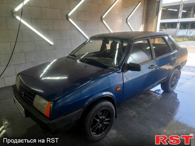 Синий ВАЗ 21099, объемом двигателя 1.5 л и пробегом 205 тыс. км за 1250 $, фото 3 на Automoto.ua