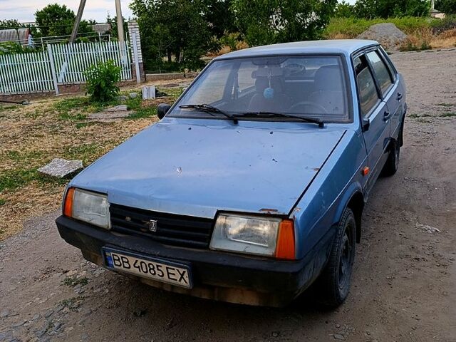 Синій ВАЗ 21099, об'ємом двигуна 1.3 л та пробігом 100 тис. км за 600 $, фото 1 на Automoto.ua