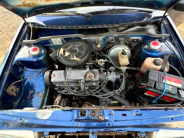 Синий ВАЗ 21099, объемом двигателя 1.5 л и пробегом 205 тыс. км за 1250 $, фото 4 на Automoto.ua