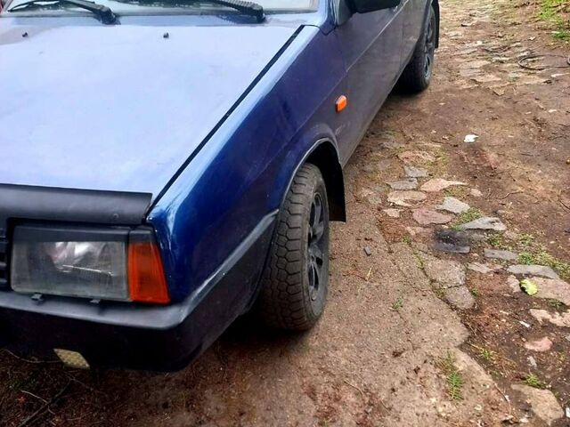 Синий ВАЗ 21099, объемом двигателя 1.5 л и пробегом 121 тыс. км за 800 $, фото 5 на Automoto.ua