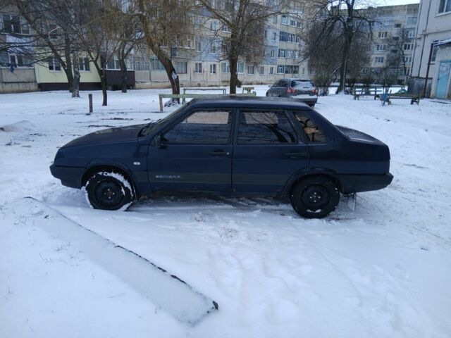 Синий ВАЗ 21099, объемом двигателя 2 л и пробегом 1000 тыс. км за 800 $, фото 3 на Automoto.ua