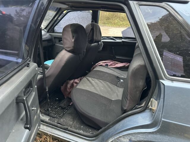ВАЗ 21099 1996 в Славуте на Automoto.ua Синий ВАЗ 21099, объемом двигателя 1.5 л и пробегом 77 тыс. км за 150 $, фото 4 на Automoto.ua