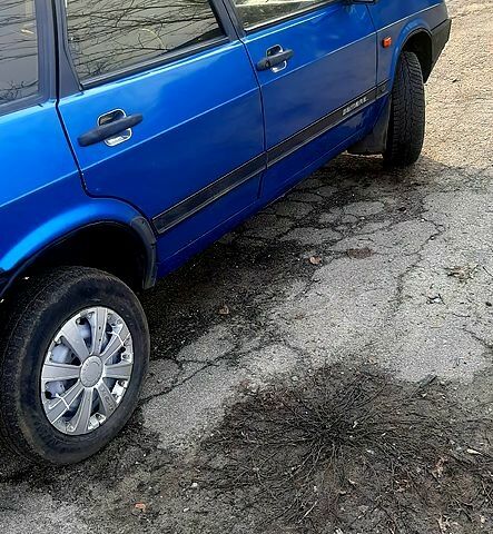 Синий ВАЗ 21099, объемом двигателя 1.5 л и пробегом 0 тыс. км за 1200 $, фото 1 на Automoto.ua