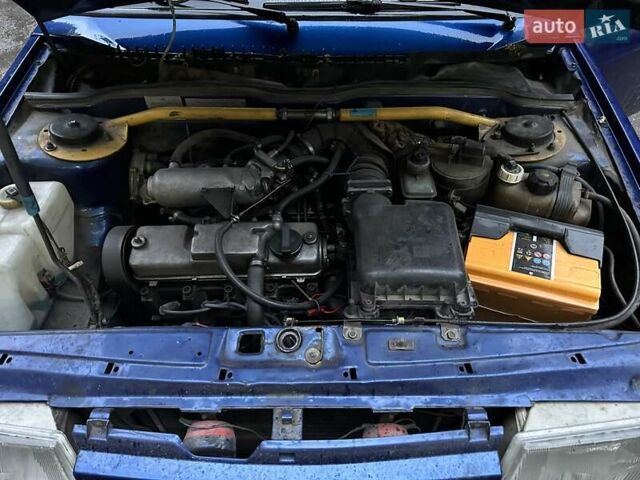 Синий ВАЗ 21099, объемом двигателя 1.5 л и пробегом 285 тыс. км за 1200 $, фото 4 на Automoto.ua