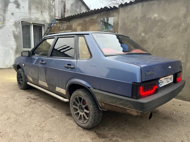 Синий ВАЗ 21099, объемом двигателя 1.5 л и пробегом 300 тыс. км за 1000 $, фото 2 на Automoto.ua
