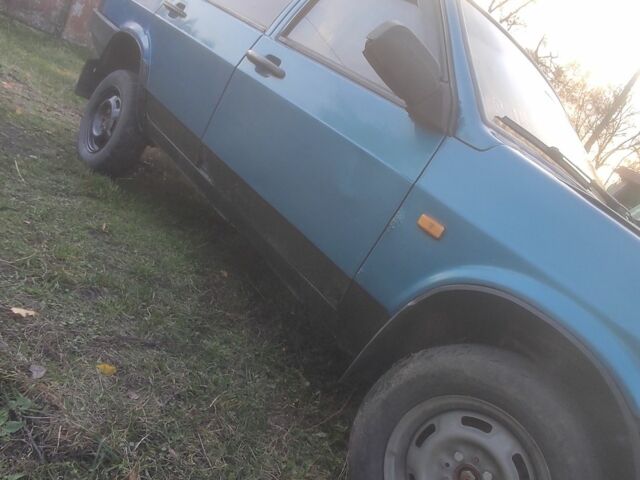 Синий ВАЗ 21099, объемом двигателя 1.5 л и пробегом 150 тыс. км за 478 $, фото 2 на Automoto.ua