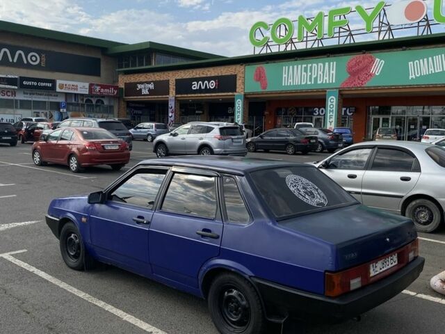 Синий ВАЗ 21099, объемом двигателя 1.5 л и пробегом 130 тыс. км за 864 $, фото 6 на Automoto.ua