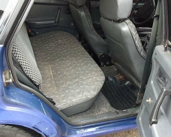 Синий ВАЗ 21099, объемом двигателя 1.5 л и пробегом 200 тыс. км за 950 $, фото 2 на Automoto.ua