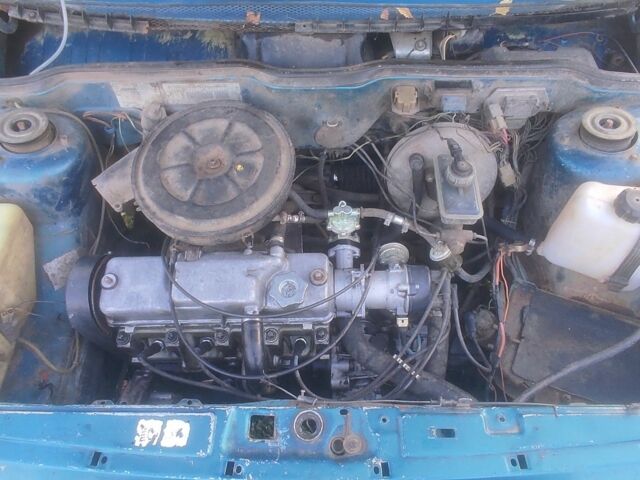 Синий ВАЗ 21099, объемом двигателя 1.5 л и пробегом 150 тыс. км за 478 $, фото 6 на Automoto.ua