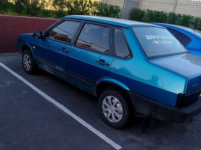 Синий ВАЗ 21099, объемом двигателя 1.5 л и пробегом 200 тыс. км за 1500 $, фото 1 на Automoto.ua