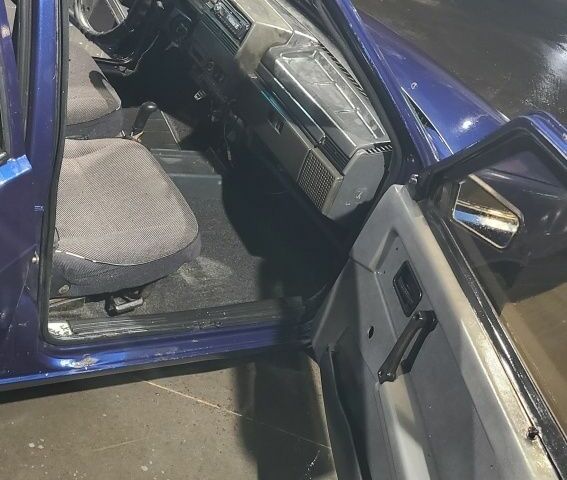 ВАЗ 21099 1998 в Бердичеве на Automoto.ua Синий ВАЗ 21099, объемом двигателя 2 л и пробегом 200 тыс. км за 596 $, фото 6 на Automoto.ua