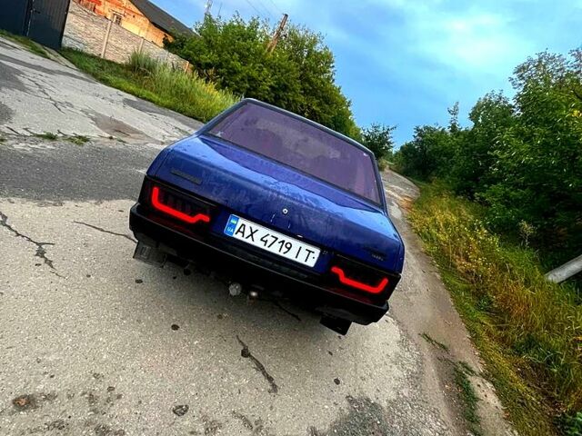 Синий ВАЗ 21099, объемом двигателя 1.5 л и пробегом 300 тыс. км за 1100 $, фото 2 на Automoto.ua