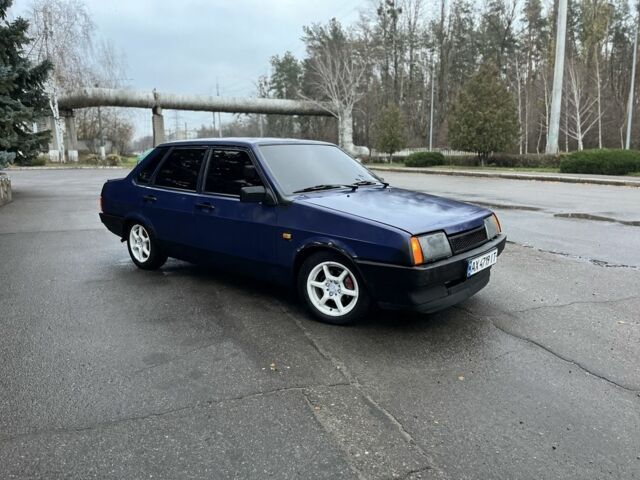 Синій ВАЗ 21099, об'ємом двигуна 1.5 л та пробігом 258 тис. км за 1400 $, фото 3 на Automoto.ua