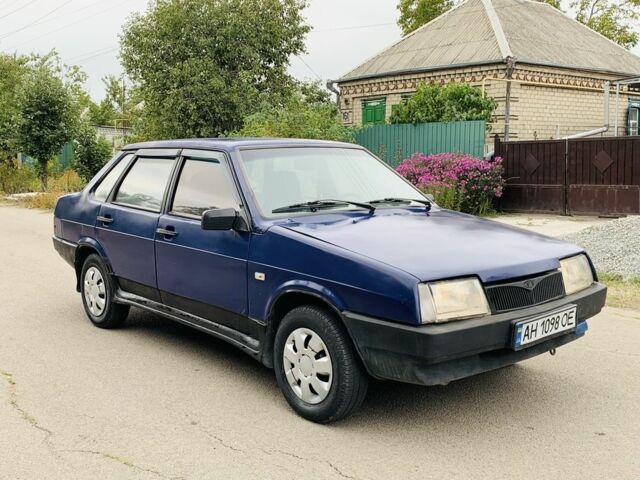 Синий ВАЗ 21099, объемом двигателя 1.5 л и пробегом 347 тыс. км за 850 $, фото 2 на Automoto.ua